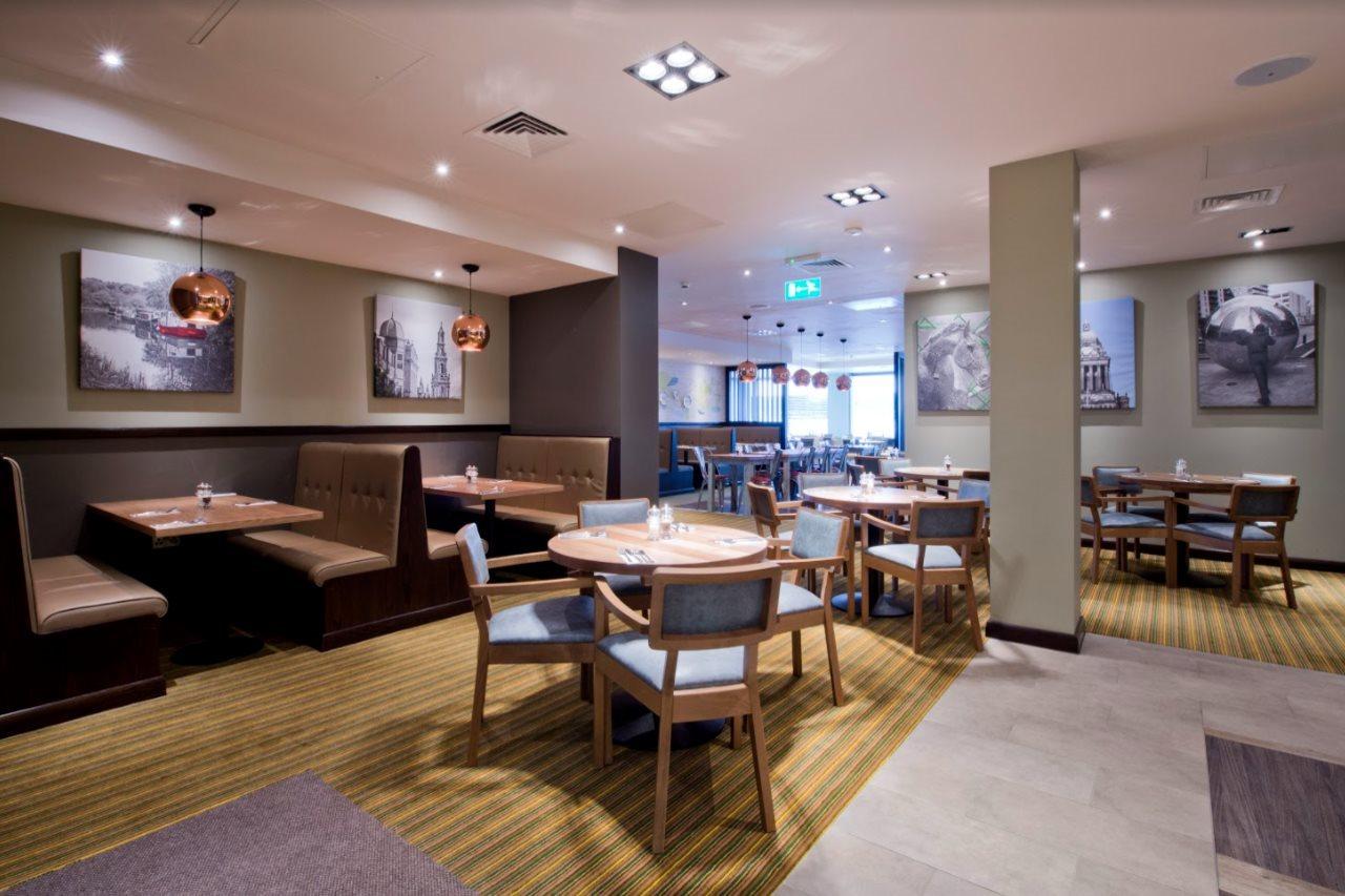 Premier Inn Leeds City Centre Екстер'єр фото